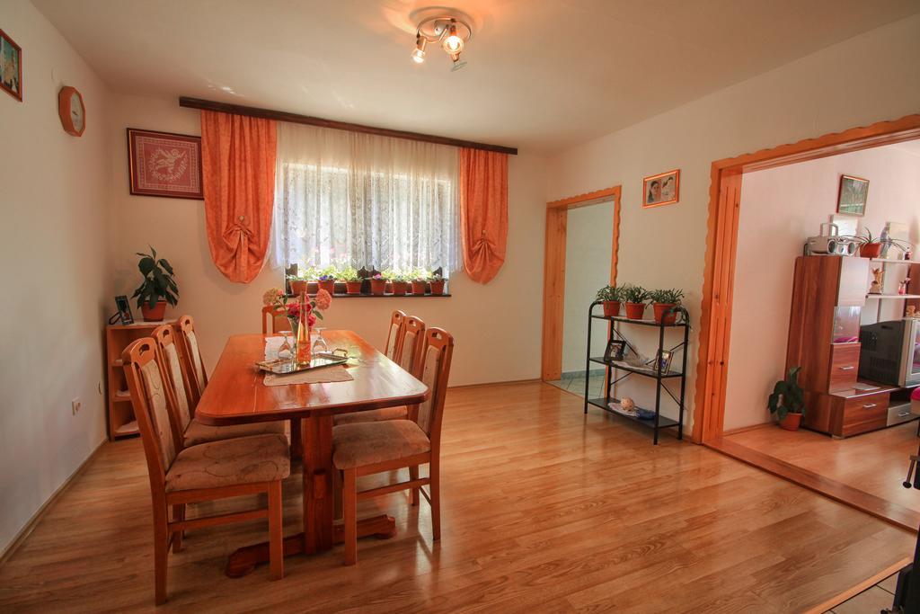 Apartman Josipa Дрежник Град Экстерьер фото