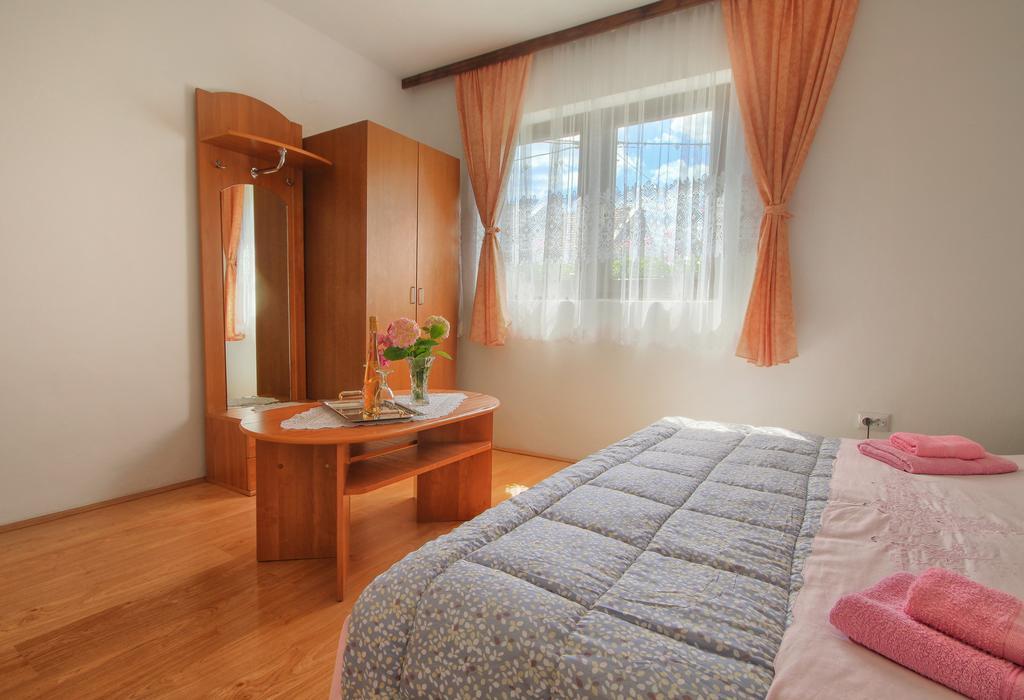 Apartman Josipa Дрежник Град Экстерьер фото